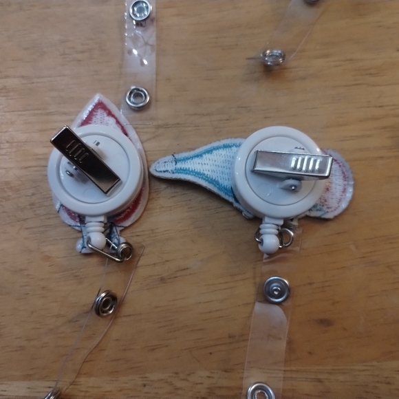 New 6 PC Colorful Cartoon Badge Reel Set Nurse Doctor CNA Medical Staff - Picture 5 of 5